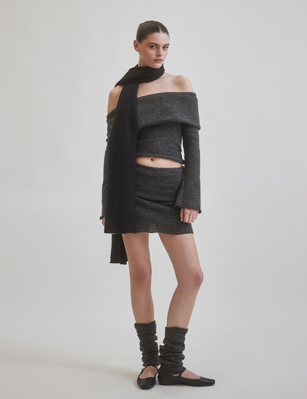 Πλεκτή μίνι φούστα με γυριστή μέση-1