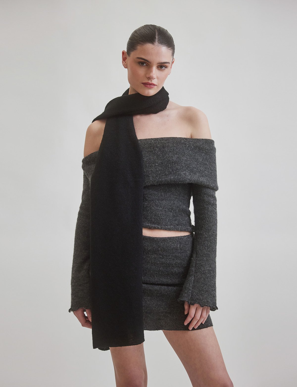 Πλεκτή μίνι φούστα με γυριστή μέση-2