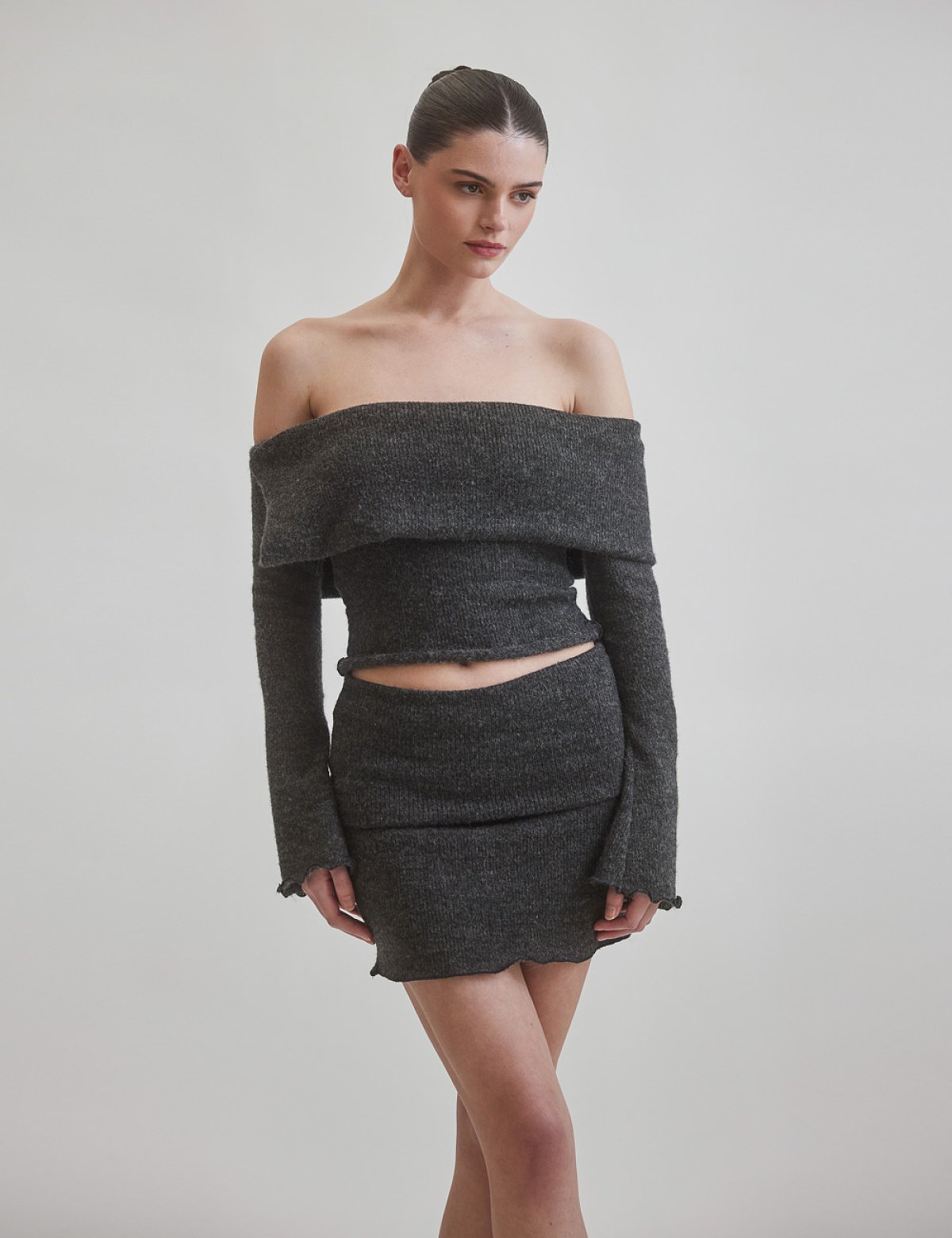 Πλεκτή μίνι φούστα με γυριστή μέση-0