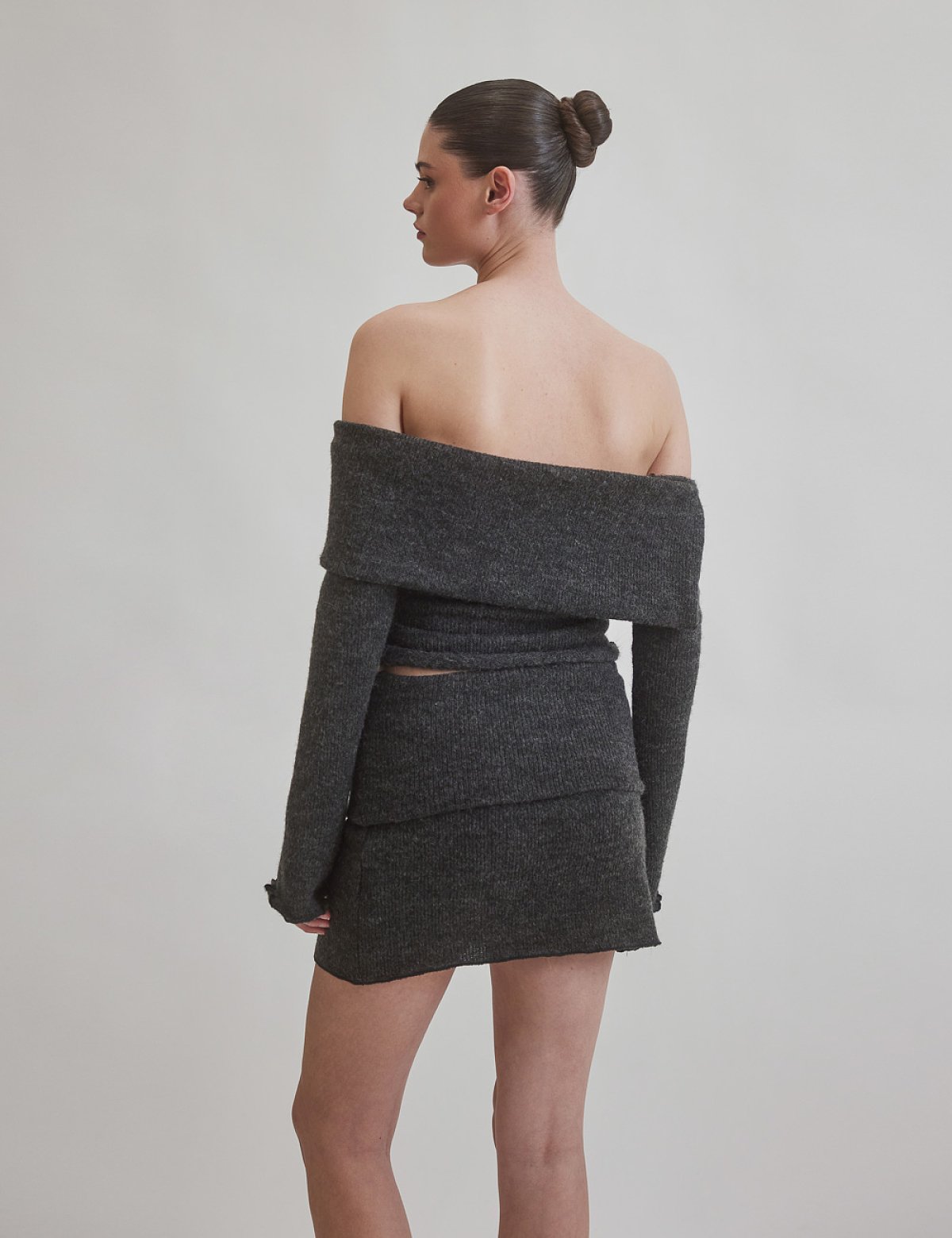 Πλεκτή μίνι φούστα με γυριστή μέση-4