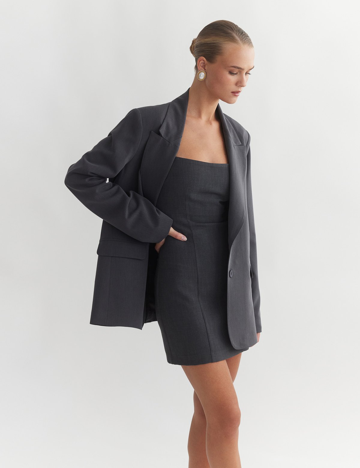 Γυναικείο υφασμάτινο μίνι φόρεμα