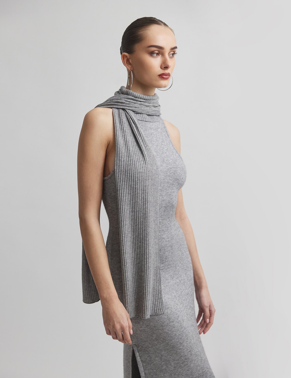 Πλεκτό αμάνικο μακρύ φόρεμα-9