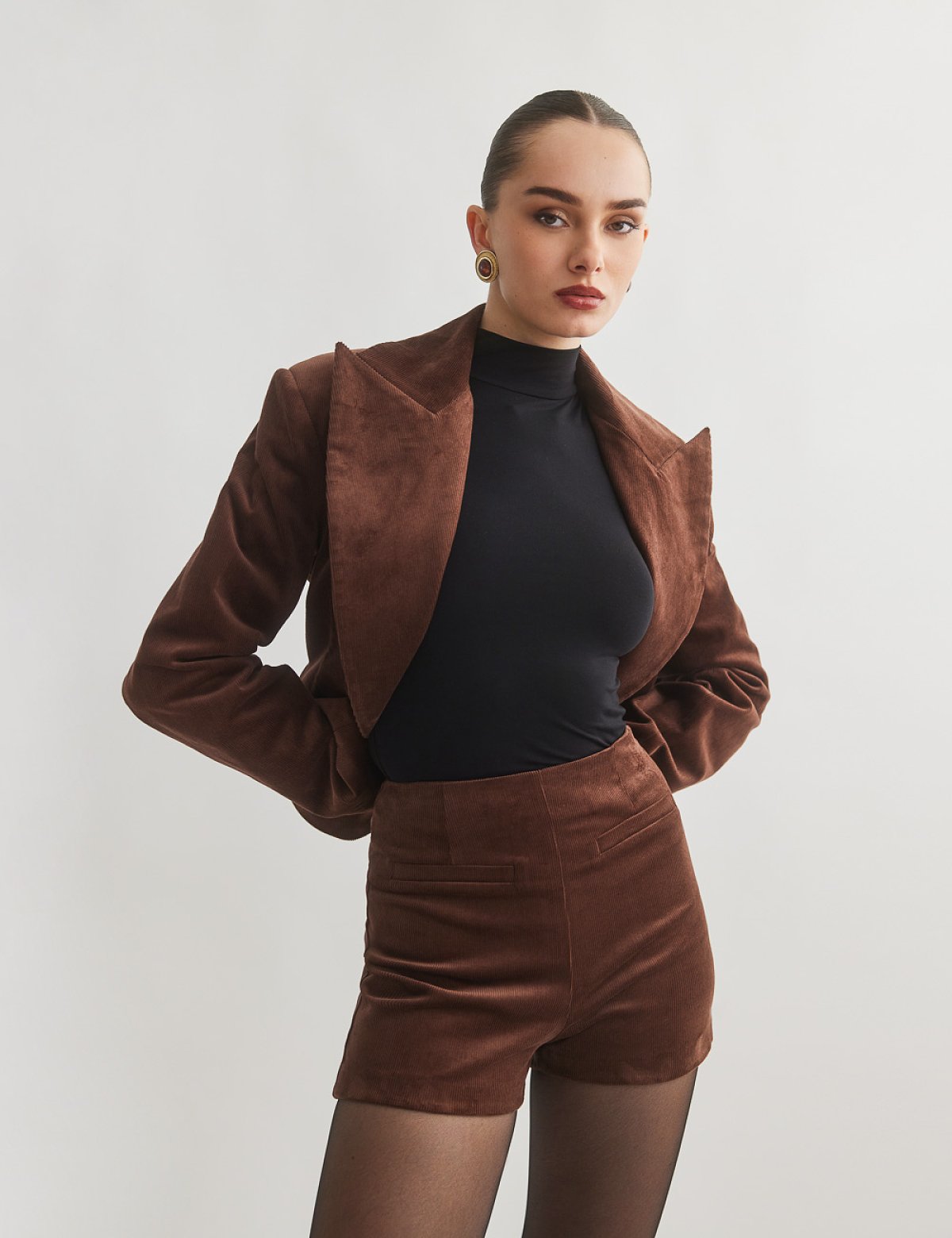 Ψηλόμεσο κοτλέ σορτς-5