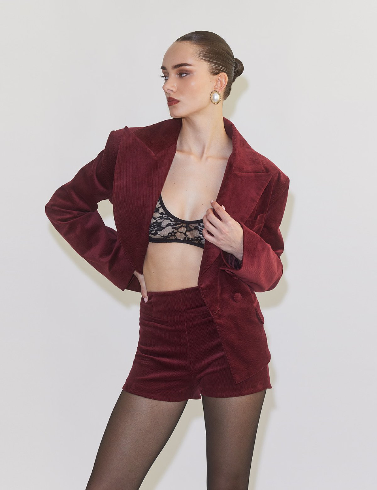 Ψηλόμεσο κοτλέ σορτς-1