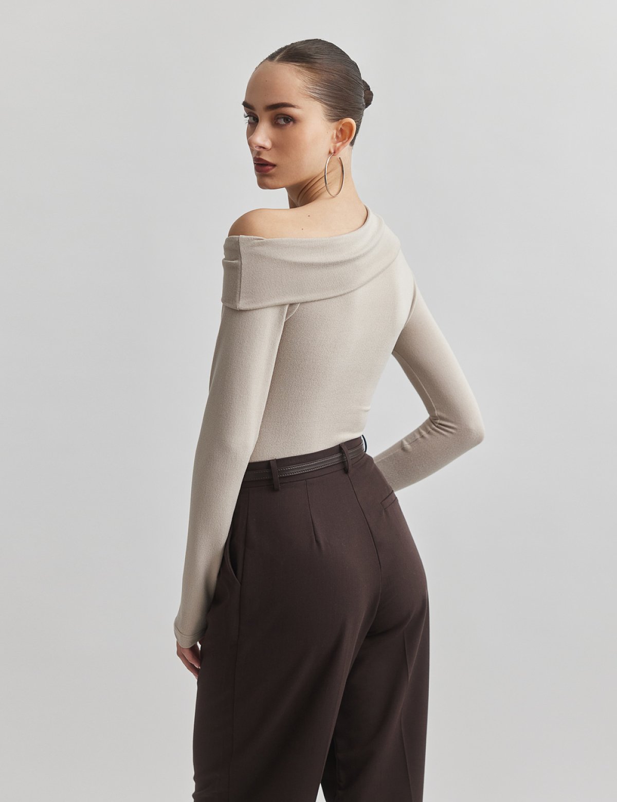 One-shoulder longsleeve blouse-11