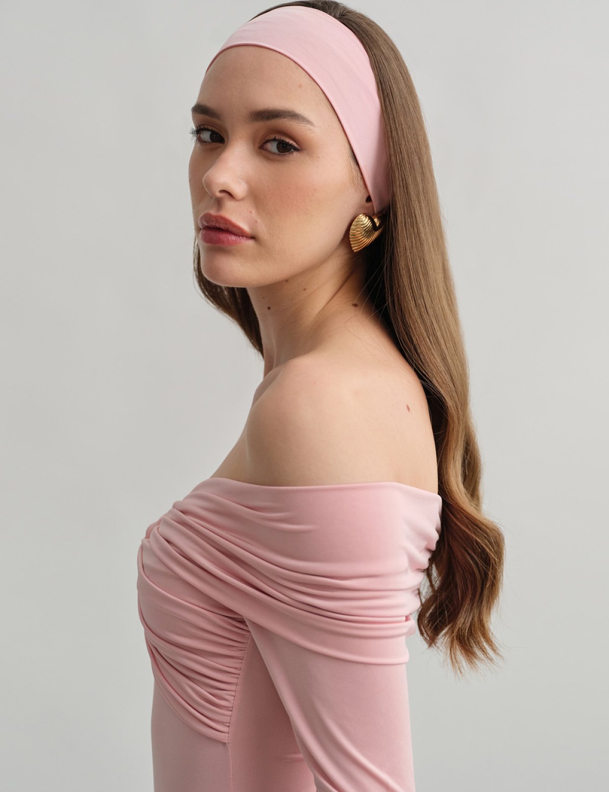 Γυναικείο μακρυμάνικο κορμάκι off-shoulder