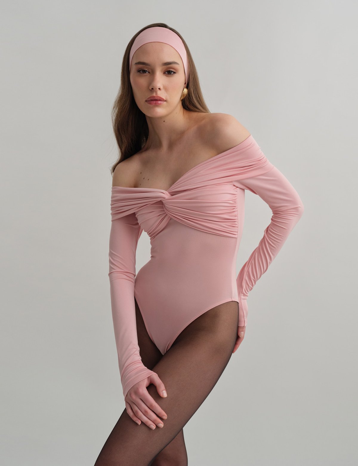 Γυναικείο μακρυμάνικο κορμάκι off-shoulder