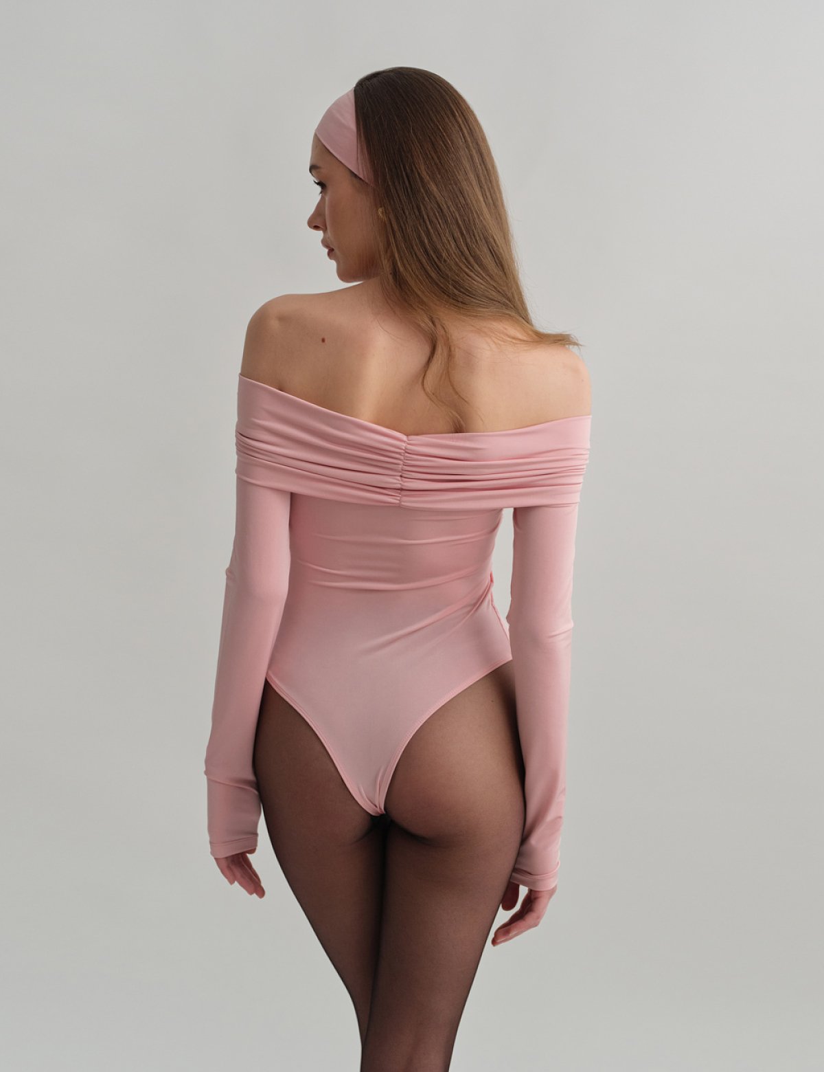 Γυναικείο μακρυμάνικο κορμάκι off-shoulder