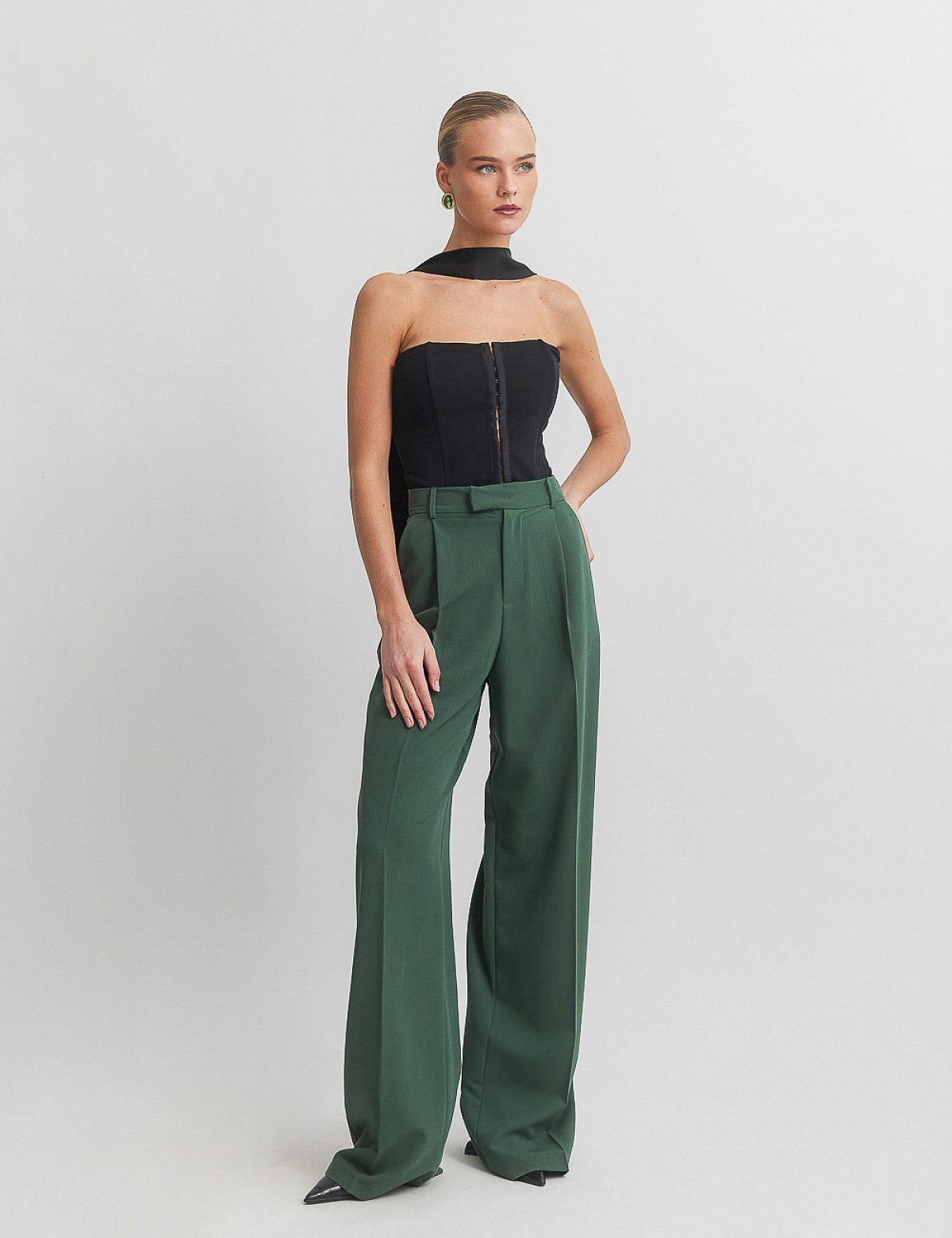 Textured trousers with crease-3