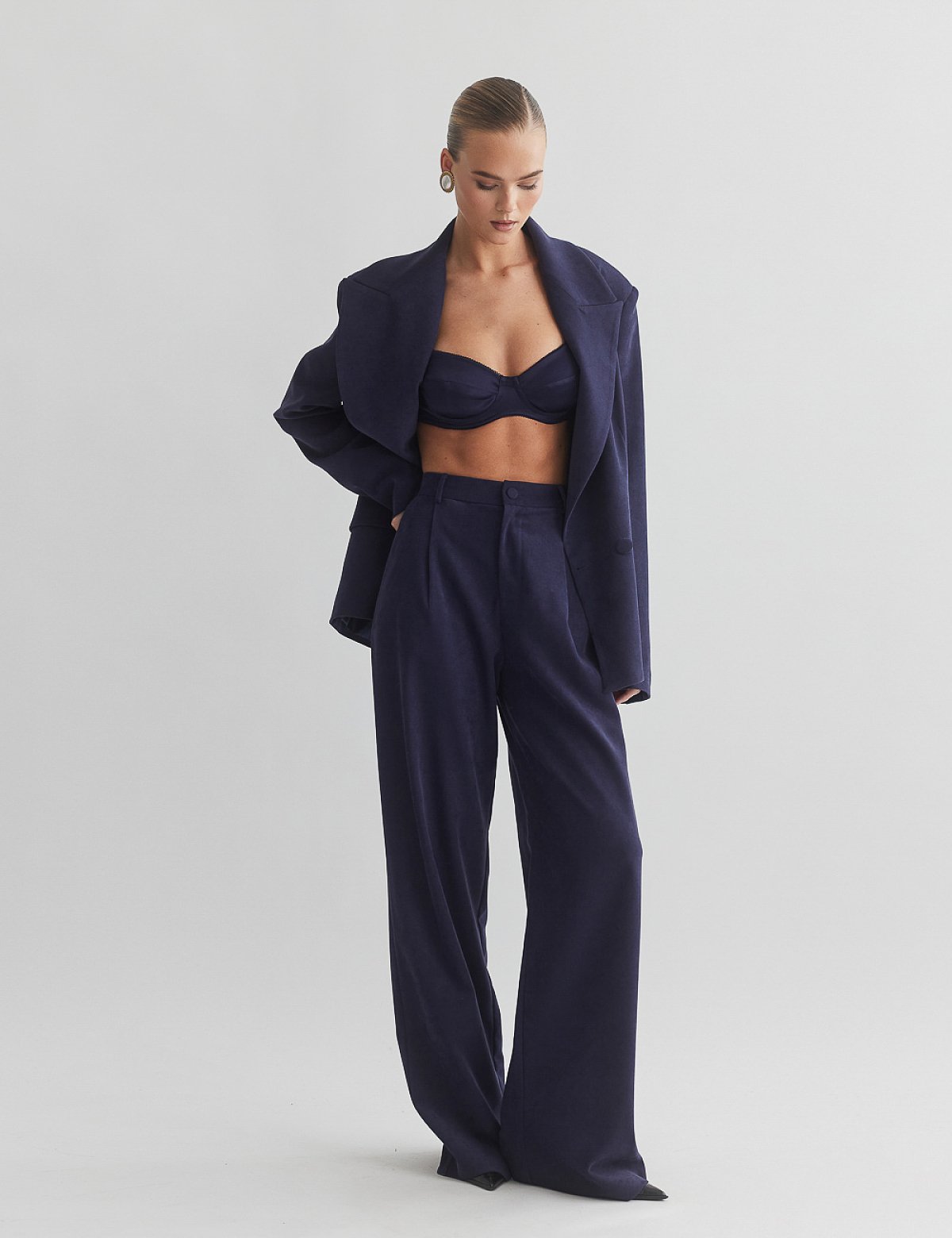 Βελούδινο κοτλέ παντελόνι με πιέτες-4