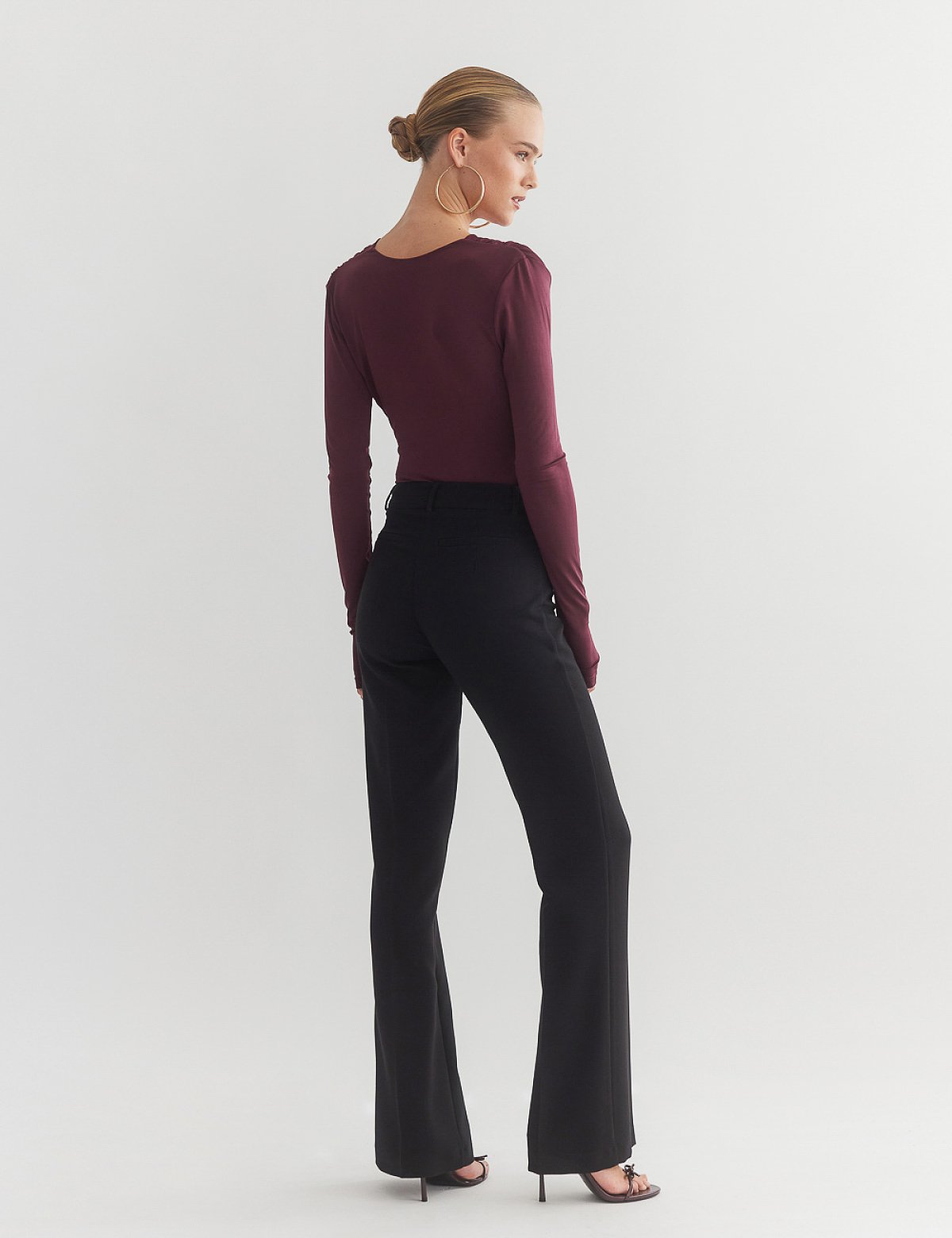Straight trousers with crease-2
