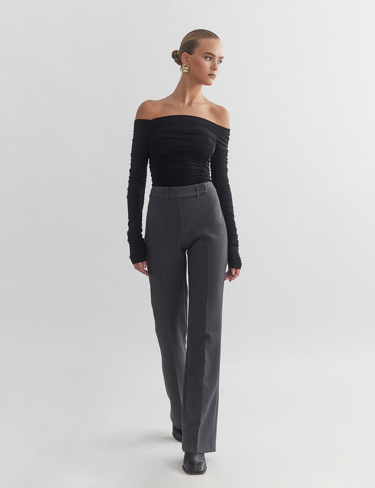 Straight trousers with crease-9