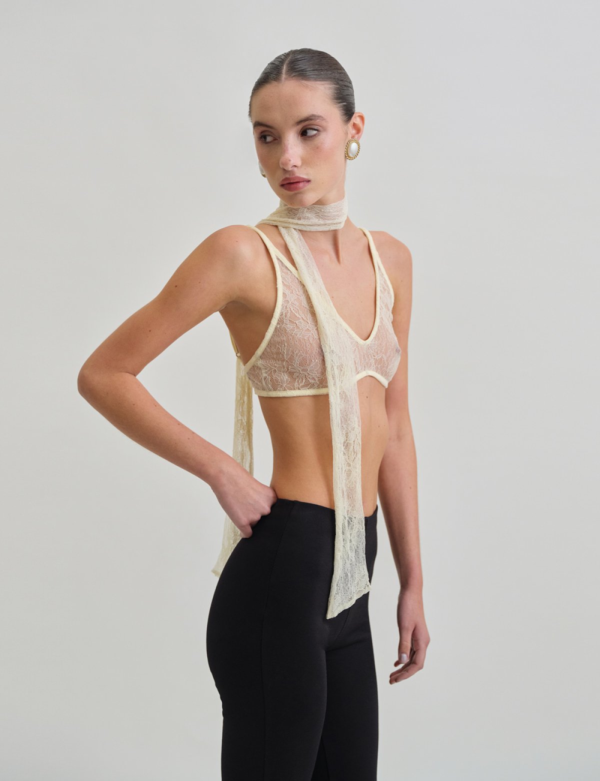 Φουλάρι με δαντέλα-4