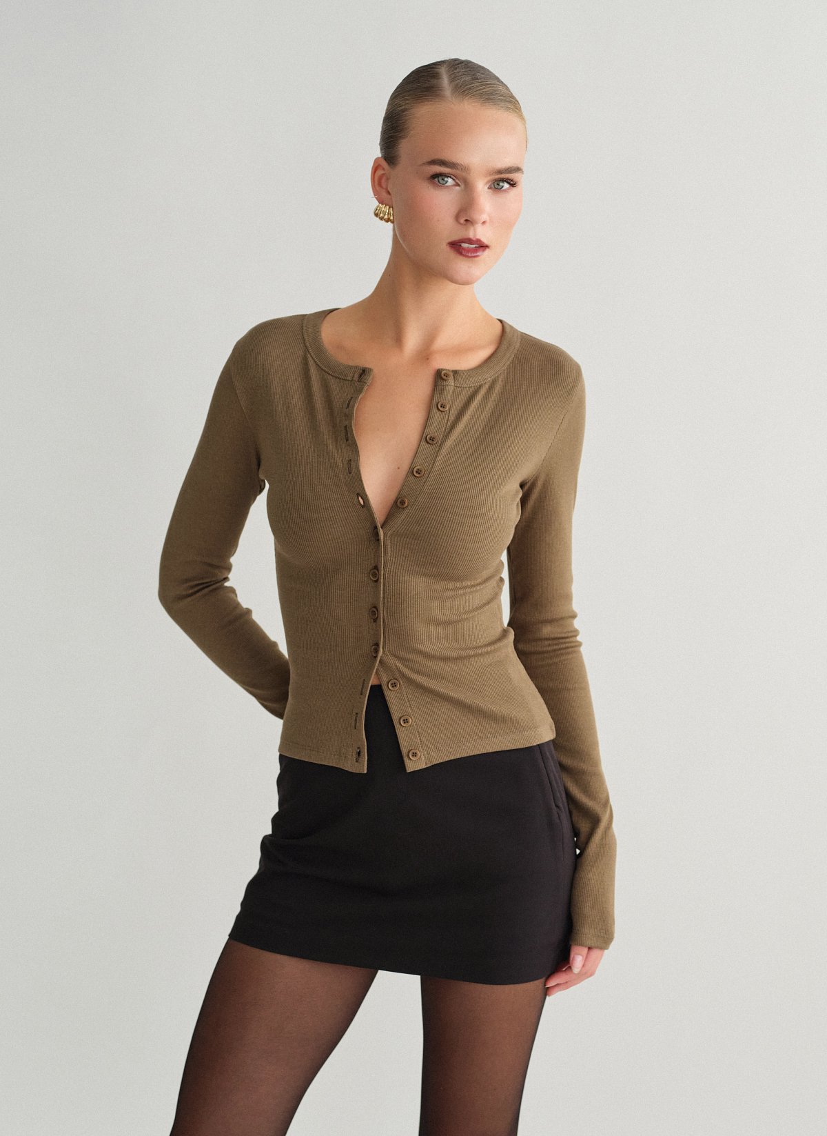 Longsleeve ribbed cardigan with buttons-0