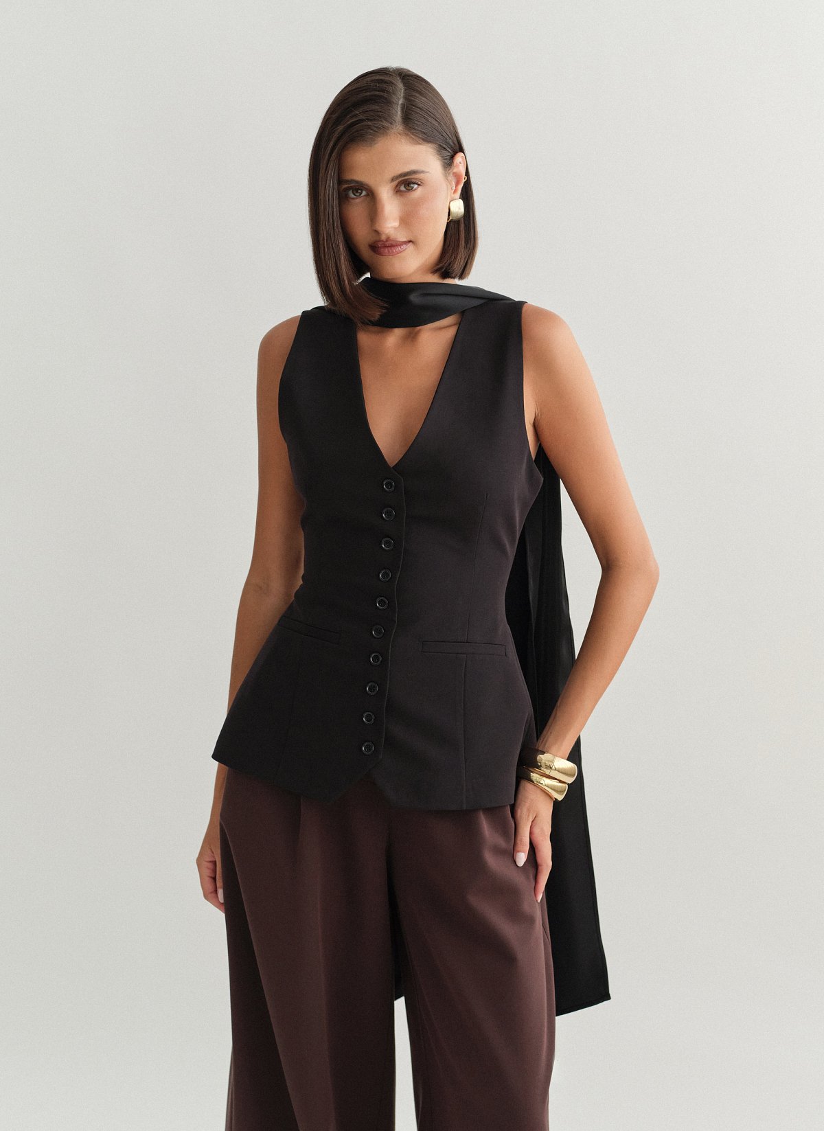 Γυναικείο μεσάτο υφασμάτινο γιλέκο με κουμπιά