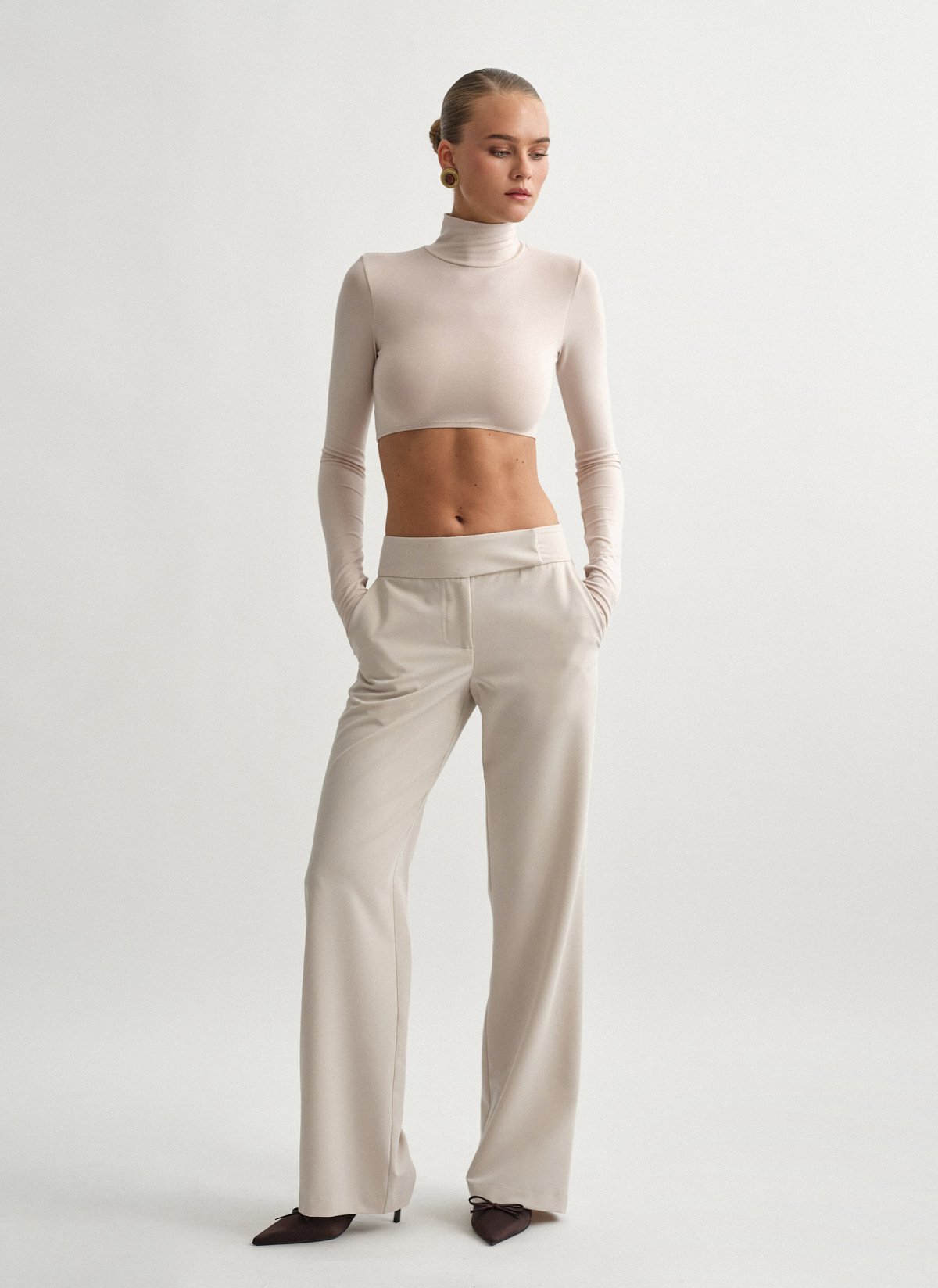 Mid-rise textured trousers-2