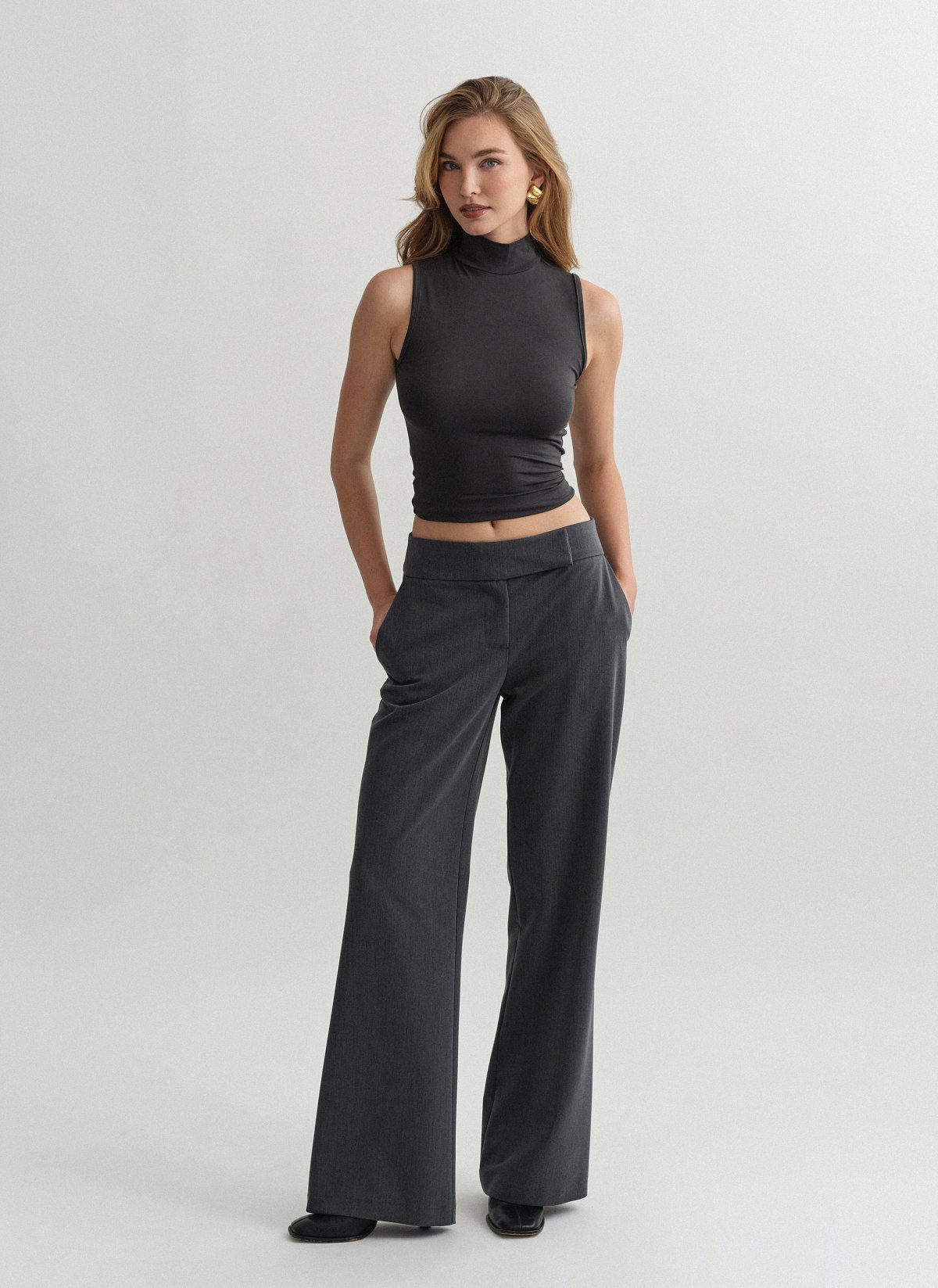 Mid-rise textured trousers-9