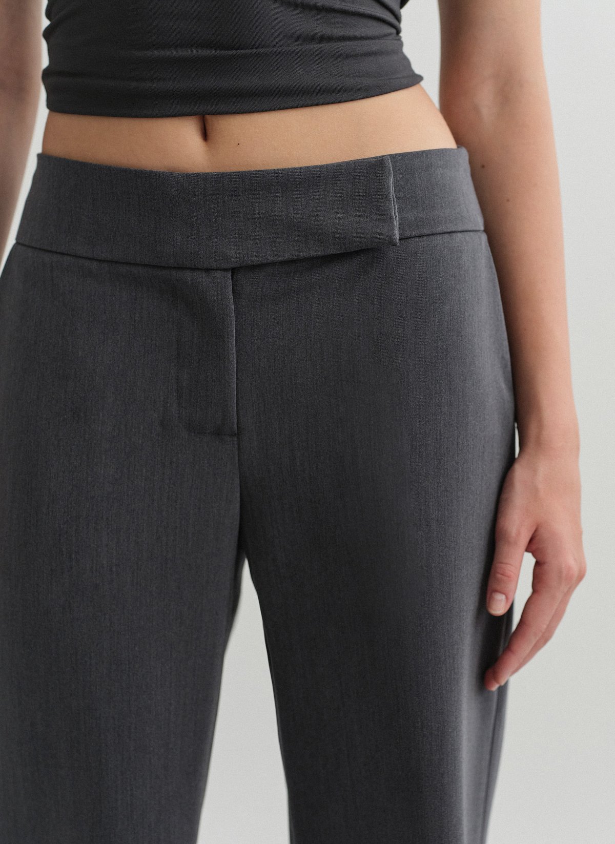 Mid-rise textured trousers-11