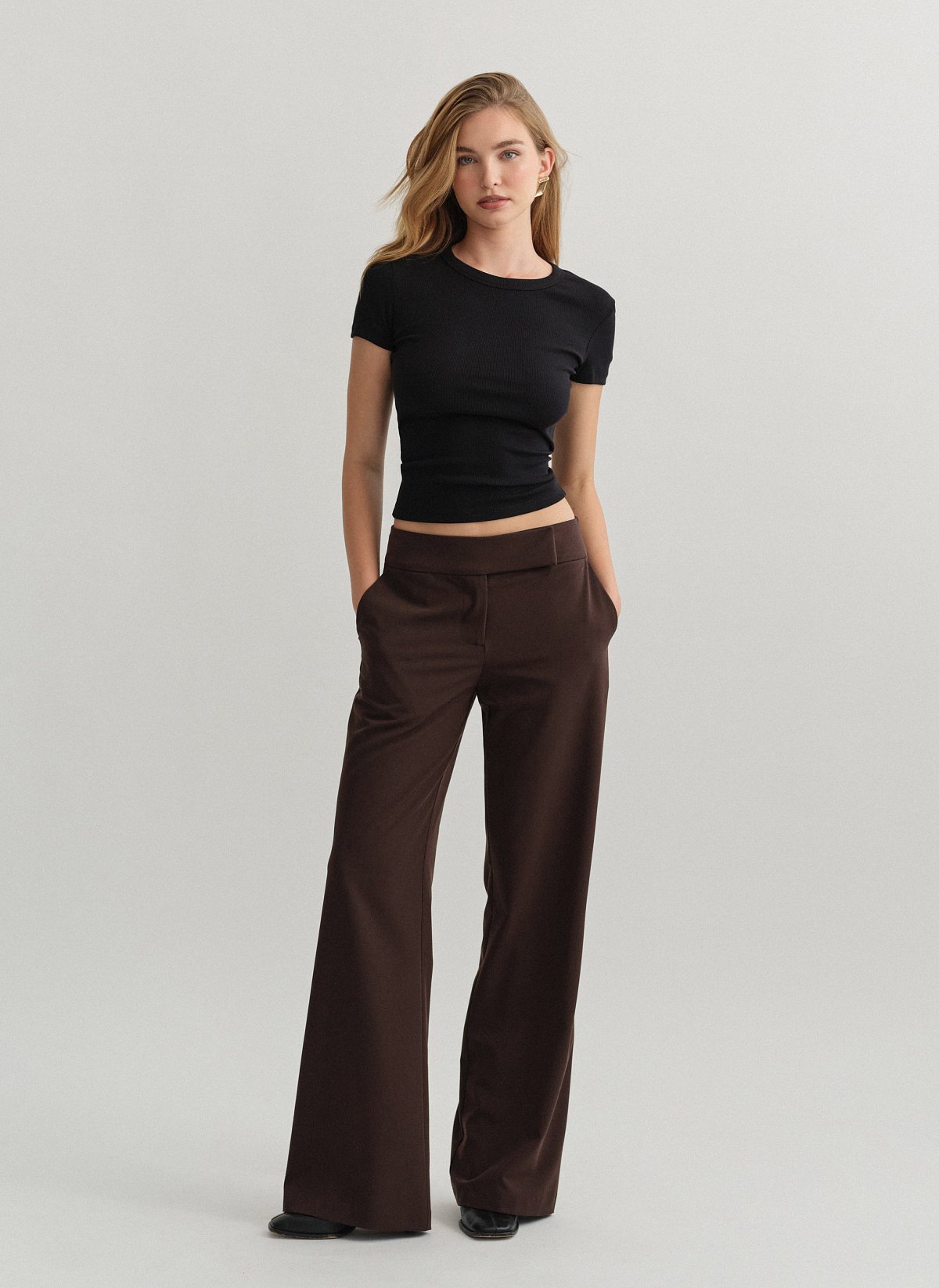 Mid-rise textured trousers-12