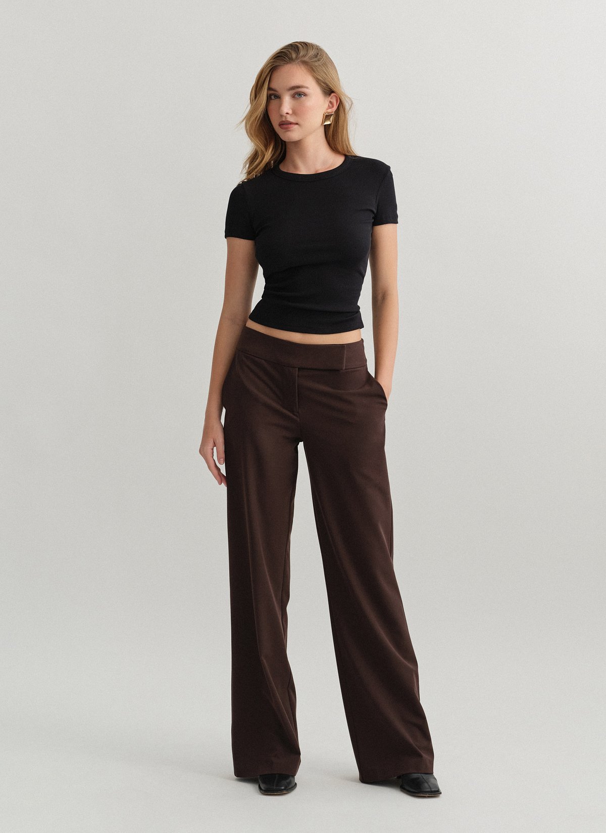 Mid-rise textured trousers-13