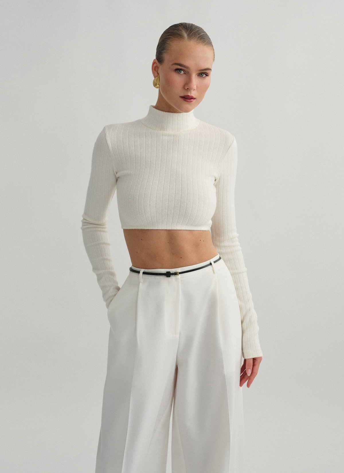 Ribbed knit turtleneck crop top-4