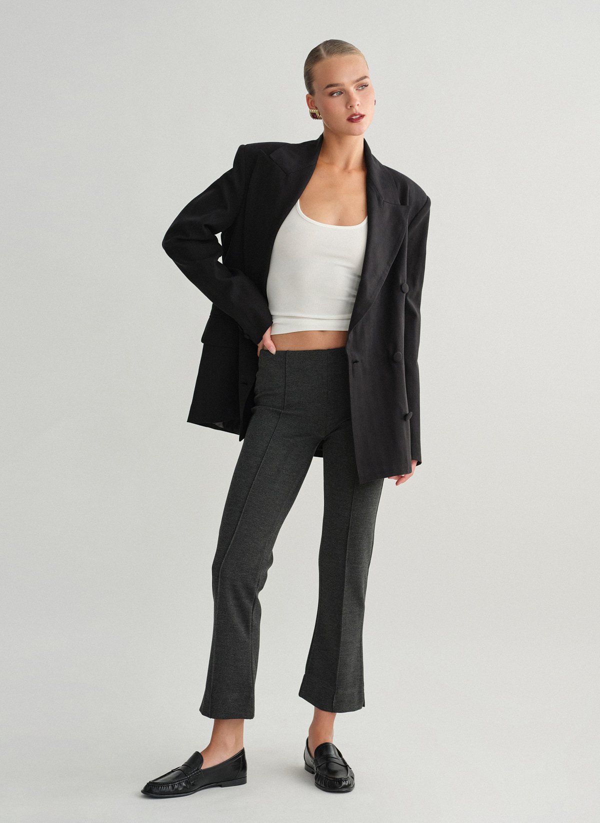 Capri trousers with slit-16