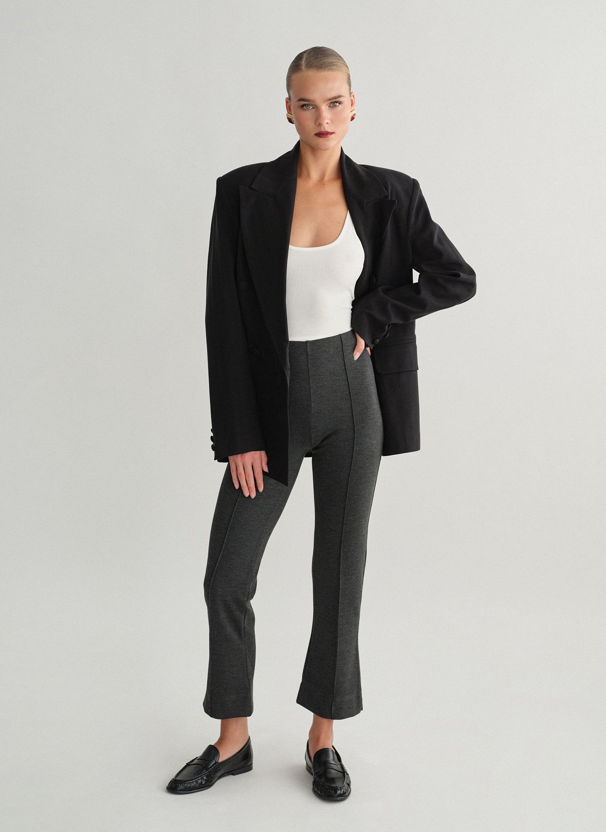 Capri trousers with slit-17