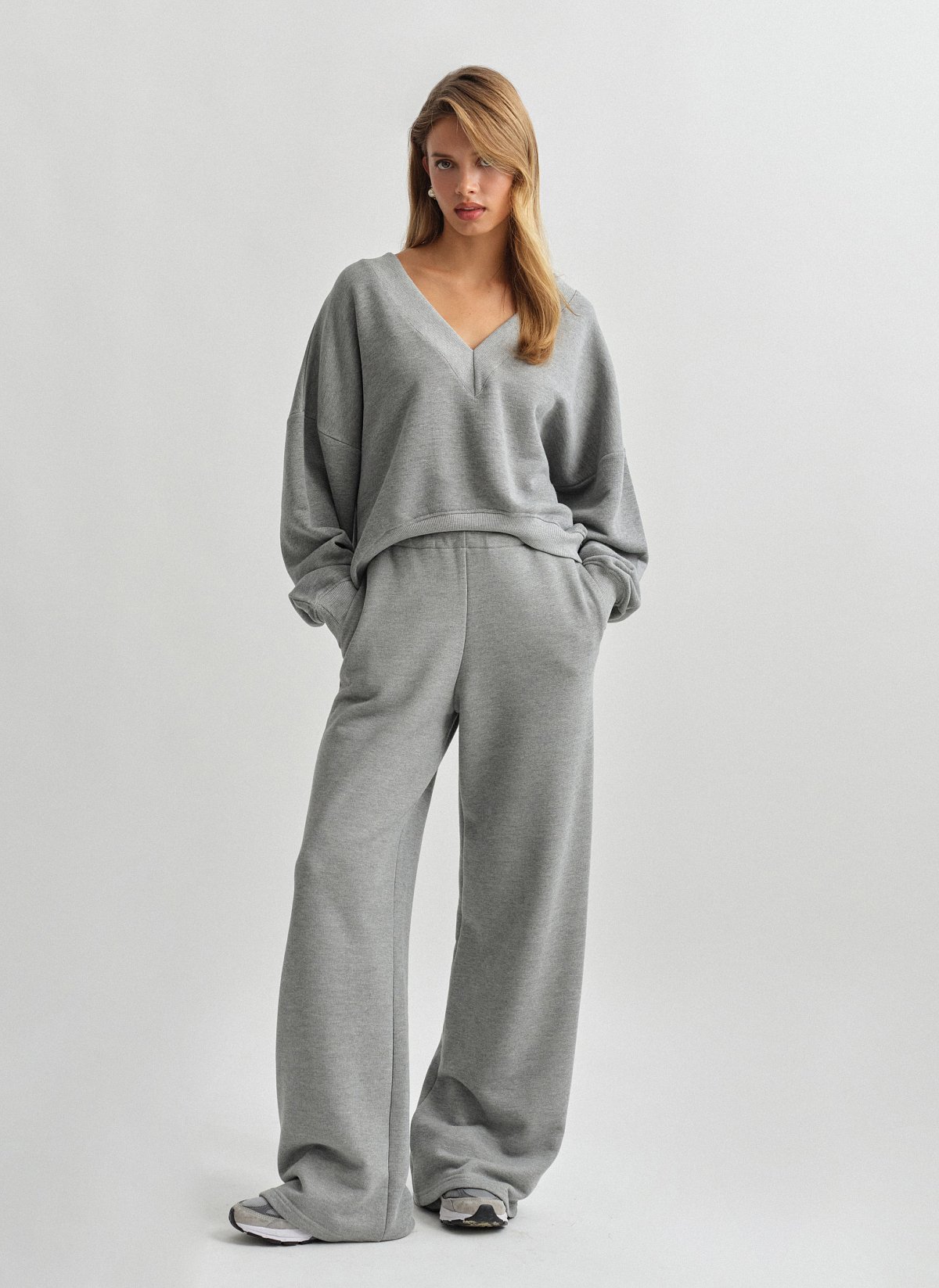 Γυναικείο ελαστικό παντελόνι φόρμας με κορδόνι στη μέση