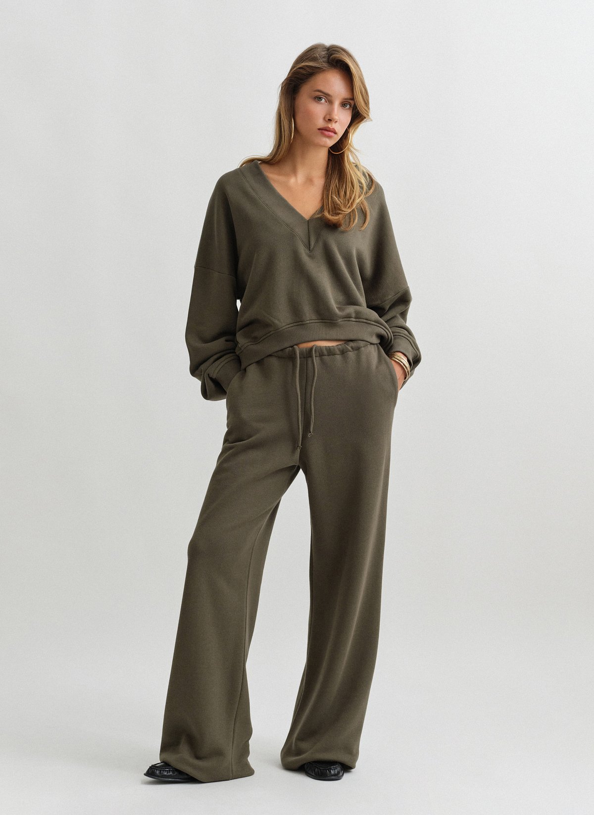 Γυναικείο ελαστικό παντελόνι φόρμας με κορδόνι στη μέση