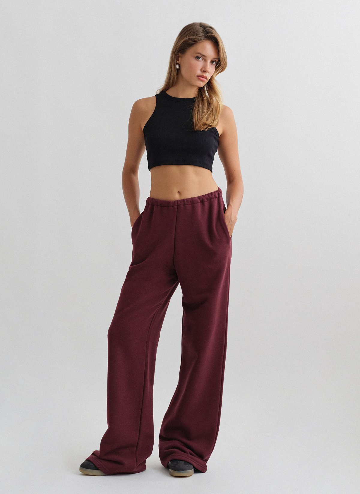 Γυναικείο ελαστικό παντελόνι φόρμας με κορδόνι στη μέση