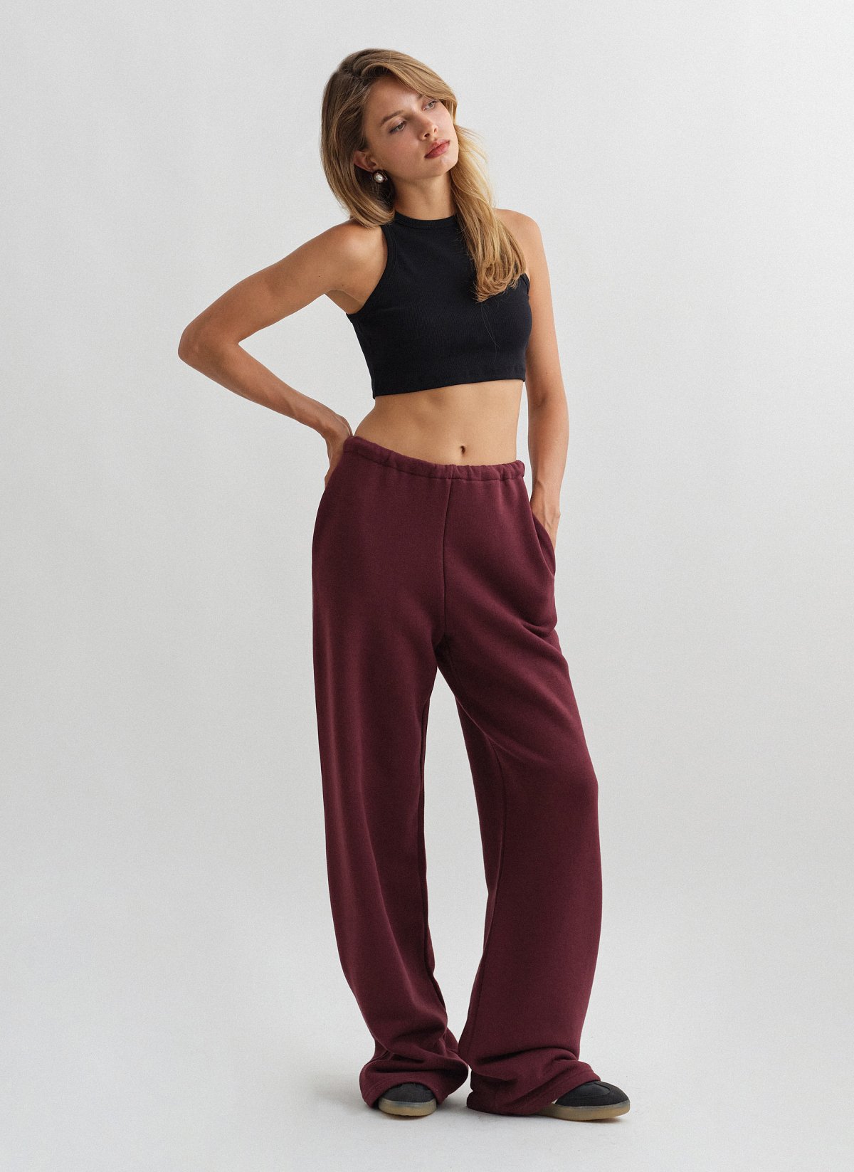 Γυναικείο ελαστικό παντελόνι φόρμας με κορδόνι στη μέση