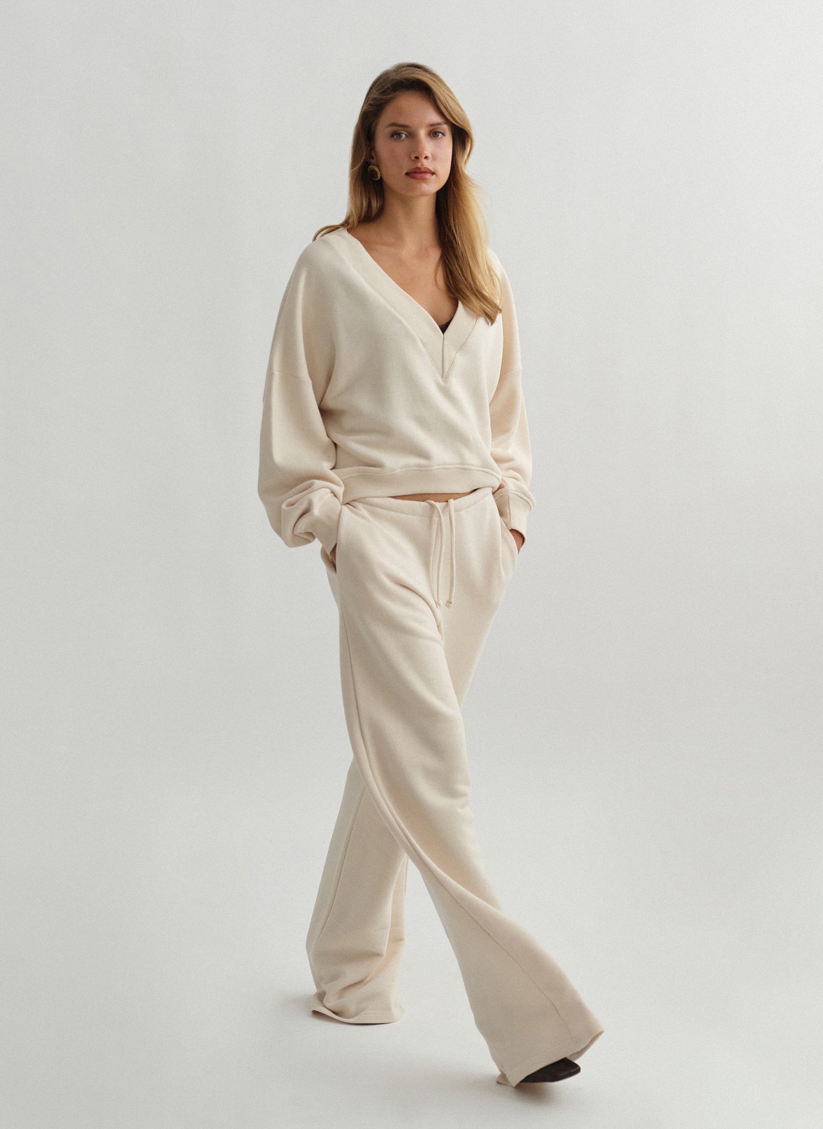 Γυναικείο ελαστικό παντελόνι φόρμας με κορδόνι στη μέση