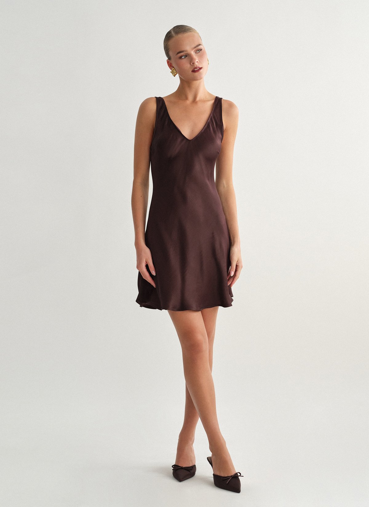 Satin sleeveless mini dress-5