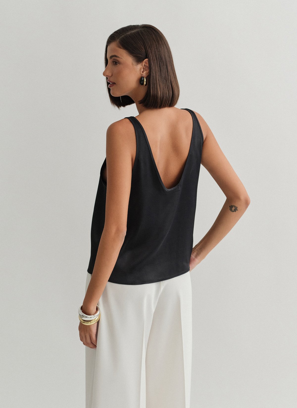 Satin sleeveless blouse-4