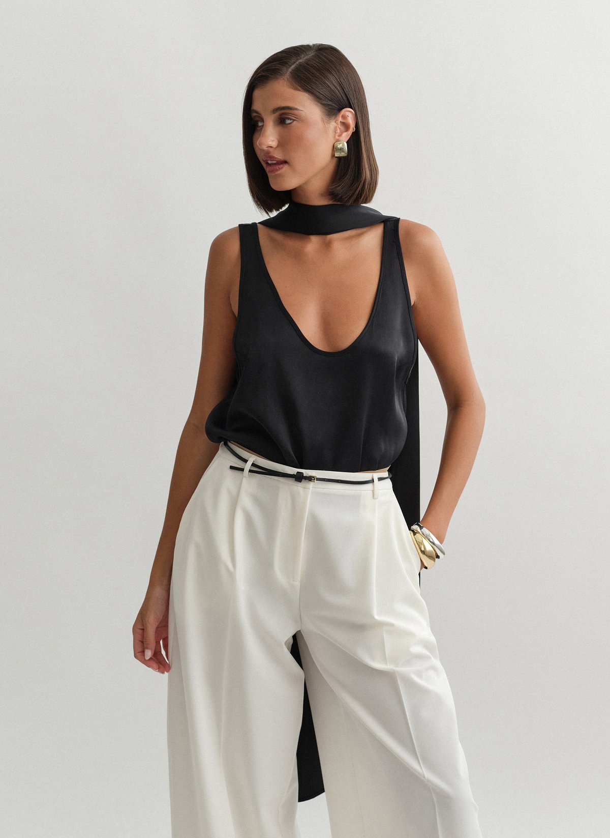 Satin sleeveless blouse-3