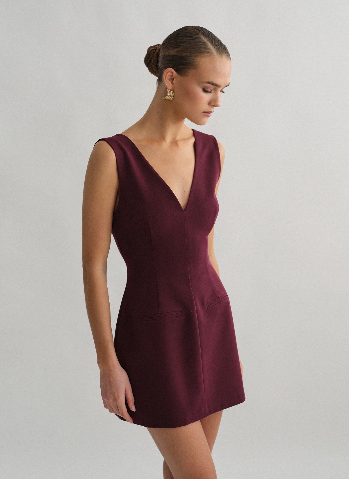 Γυναικείο αμάνικο υφασμάτινο μίνι φόρεμα,