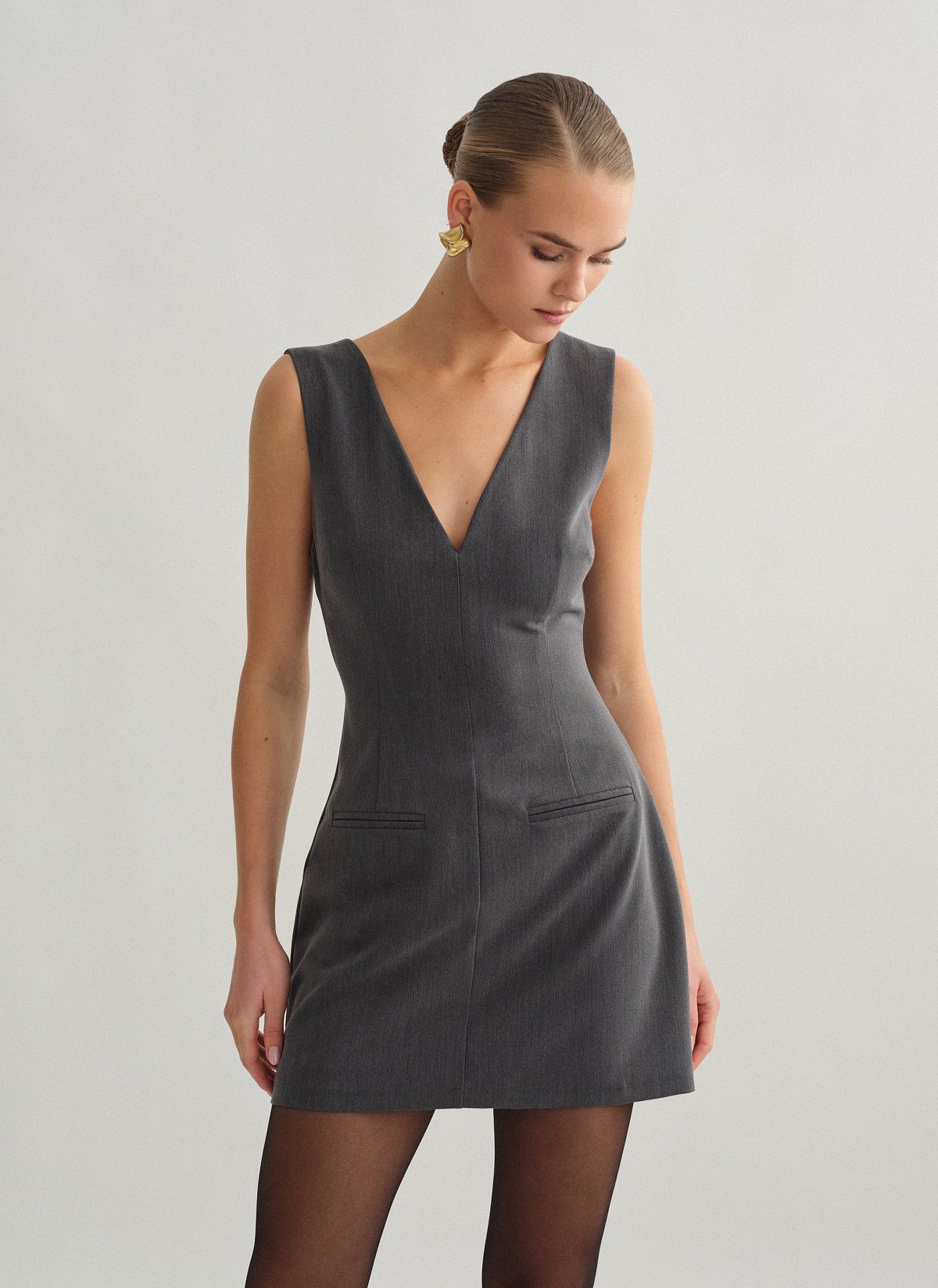 Γυναικείο αμάνικο υφασμάτινο μίνι φόρεμα,