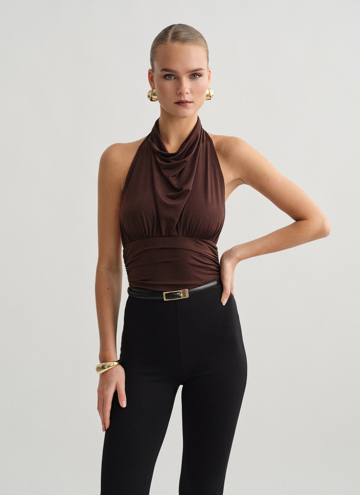 Ντραπέ κορμάκι με ανοιχτή πλάτη-5