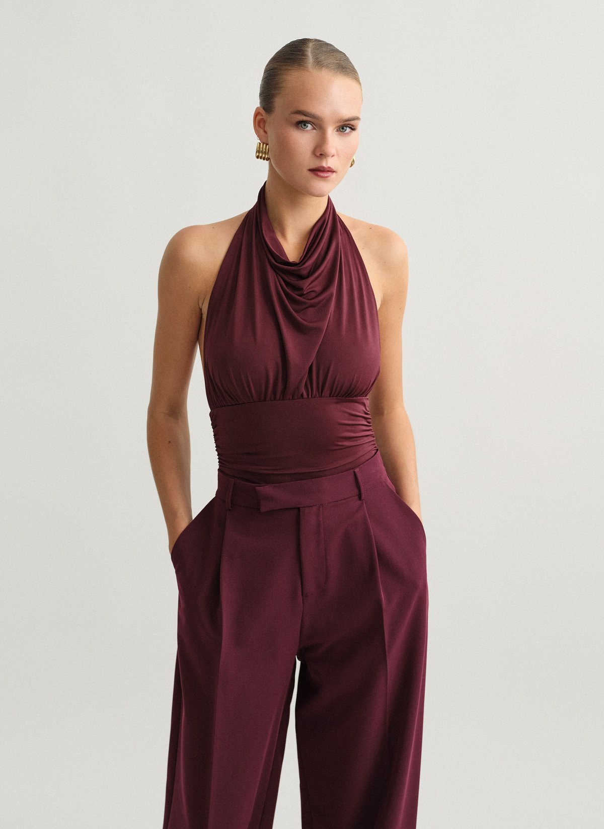 Ντραπέ κορμάκι με ανοιχτή πλάτη-2