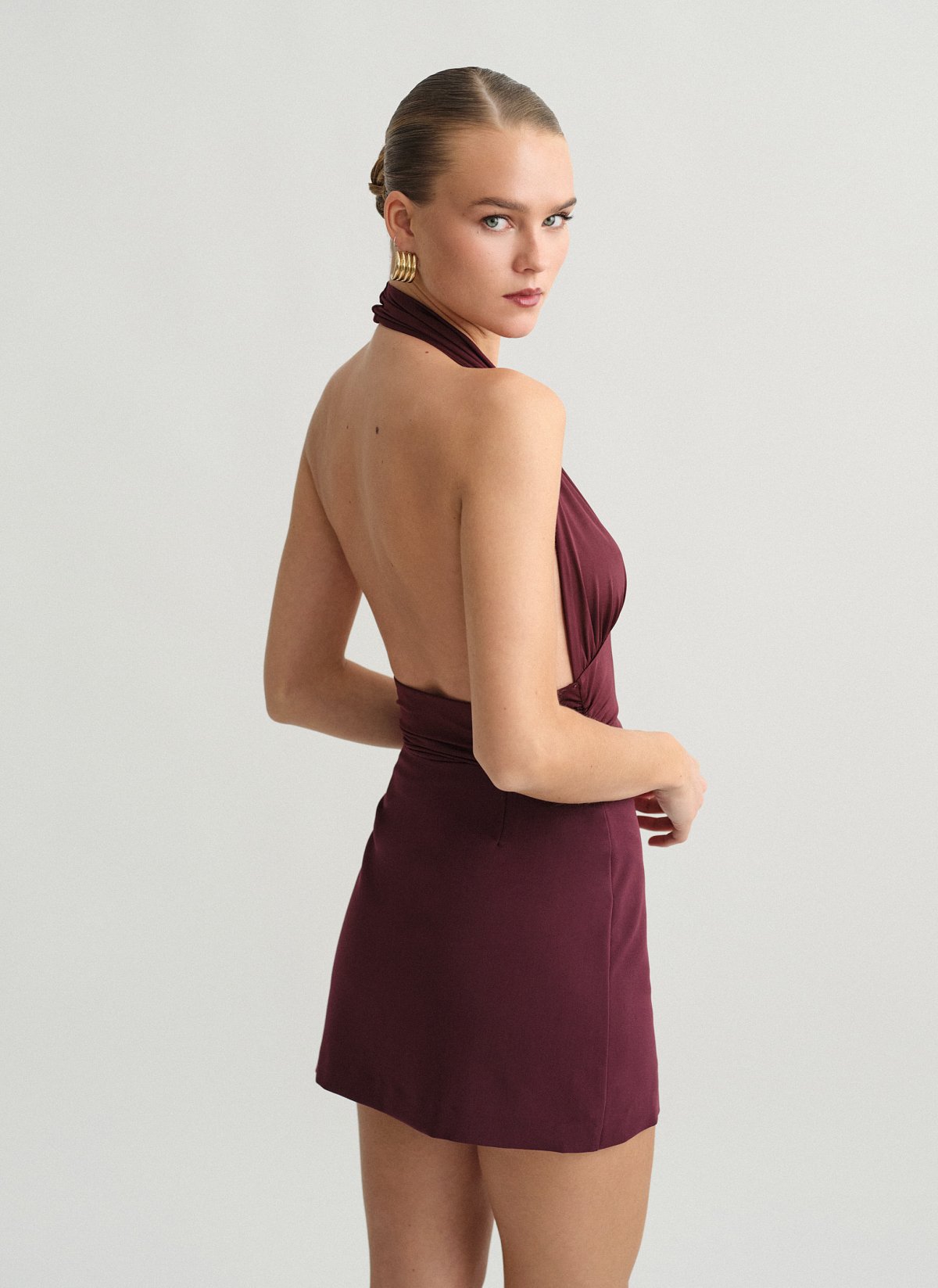 Ντραπέ κορμάκι με ανοιχτή πλάτη-1