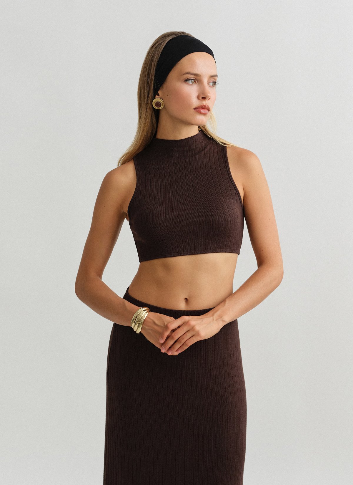 Γυναικείο αμάνικο ελαστικό πλεκτό ριπ crop τοπ