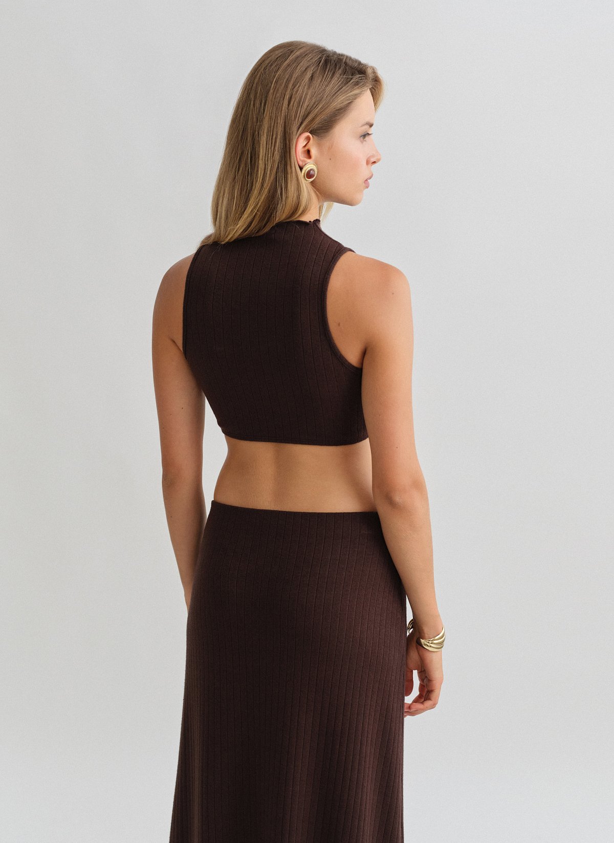 Γυναικείο αμάνικο ελαστικό πλεκτό ριπ crop τοπ