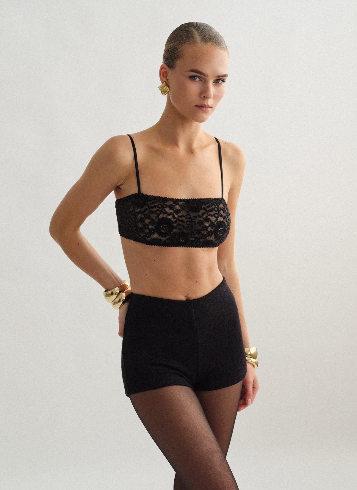 Crop τοπ με δαντέλα-1