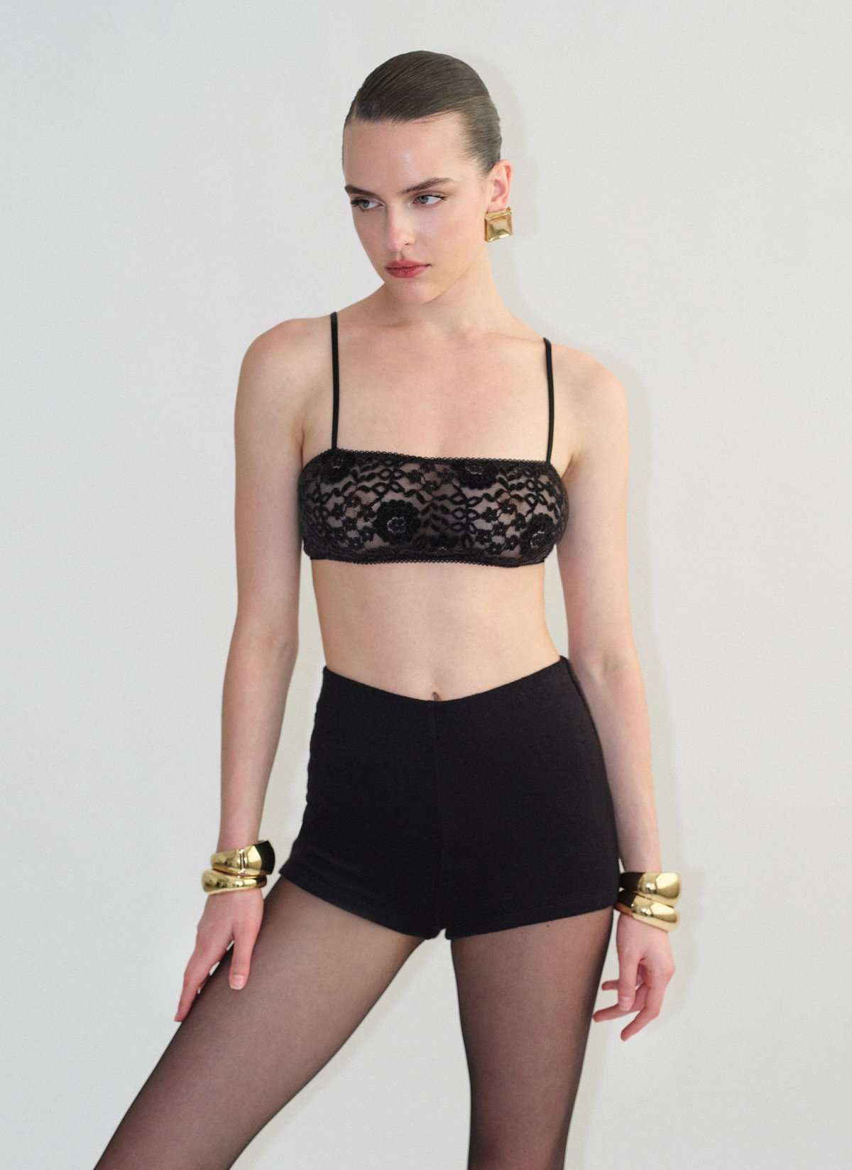 Γυναικείο crop τοπ δαντέλα με βελούδινη υφή