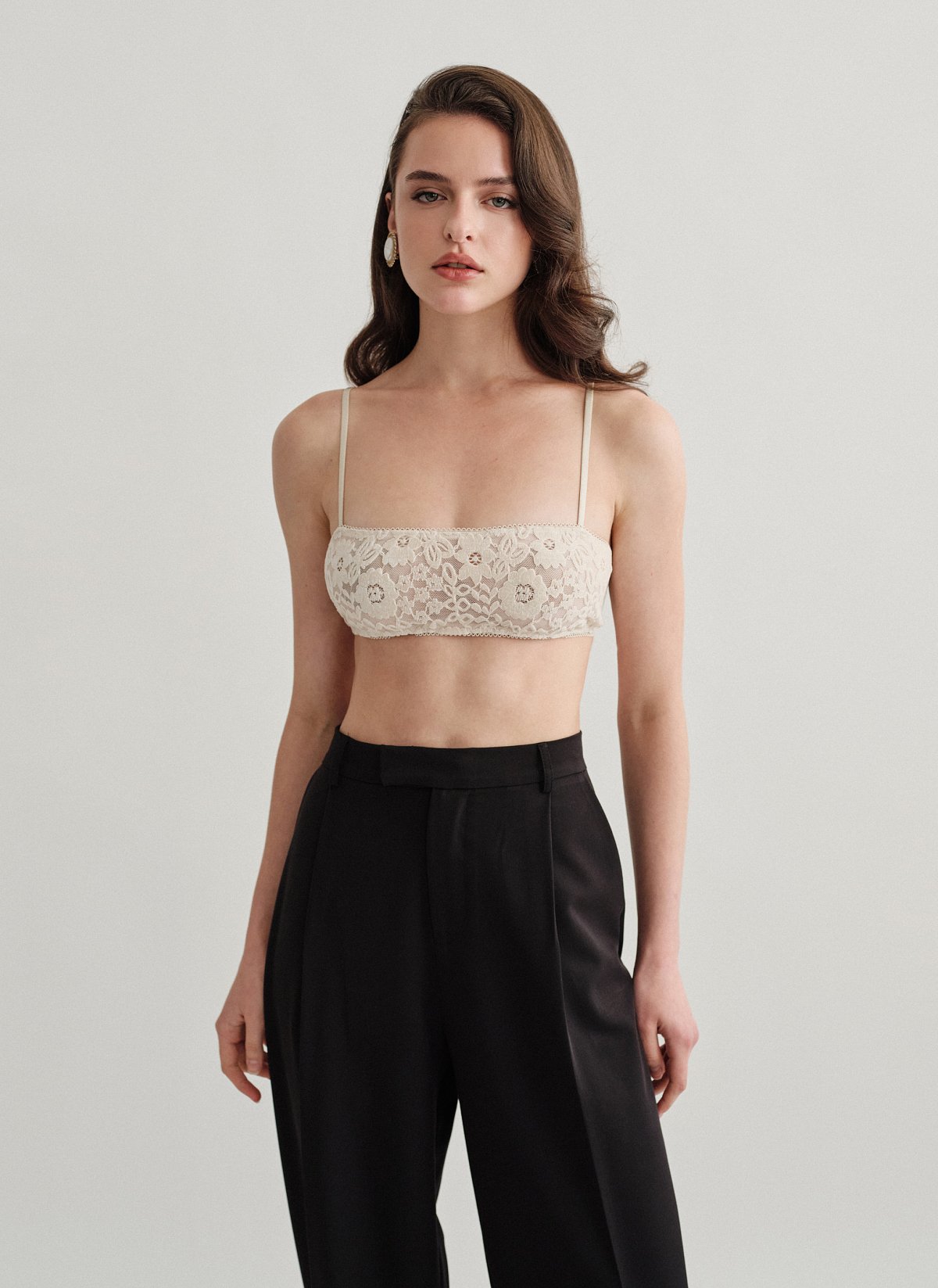 Crop τοπ με δαντέλα-12