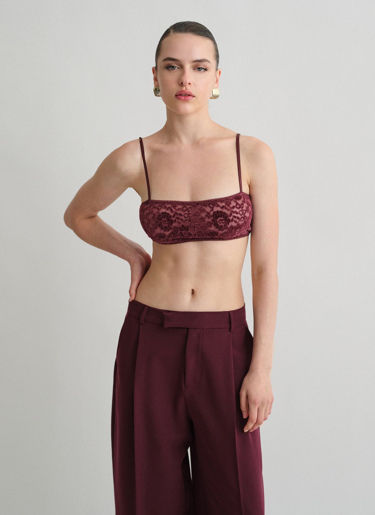 Crop τοπ με δαντέλα-15