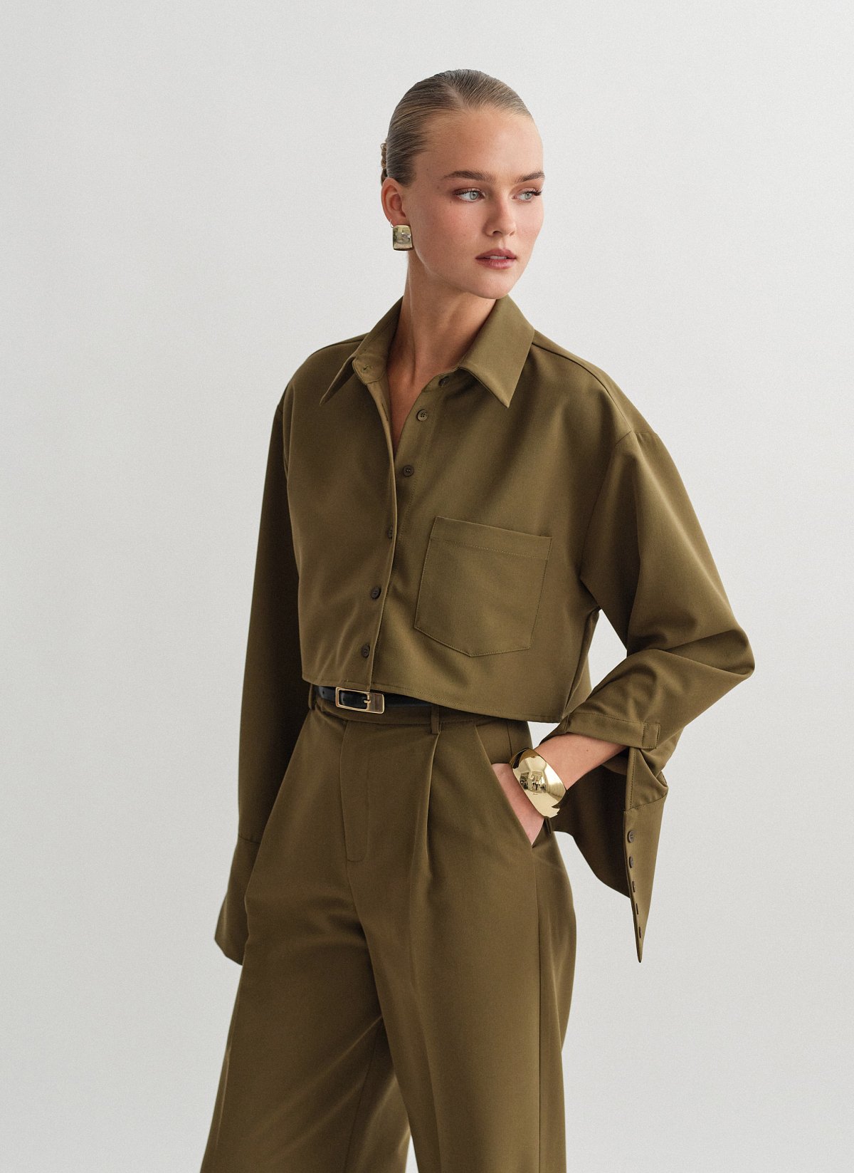 Γυναικείο υφασμάτινο cropped πουκάμισο