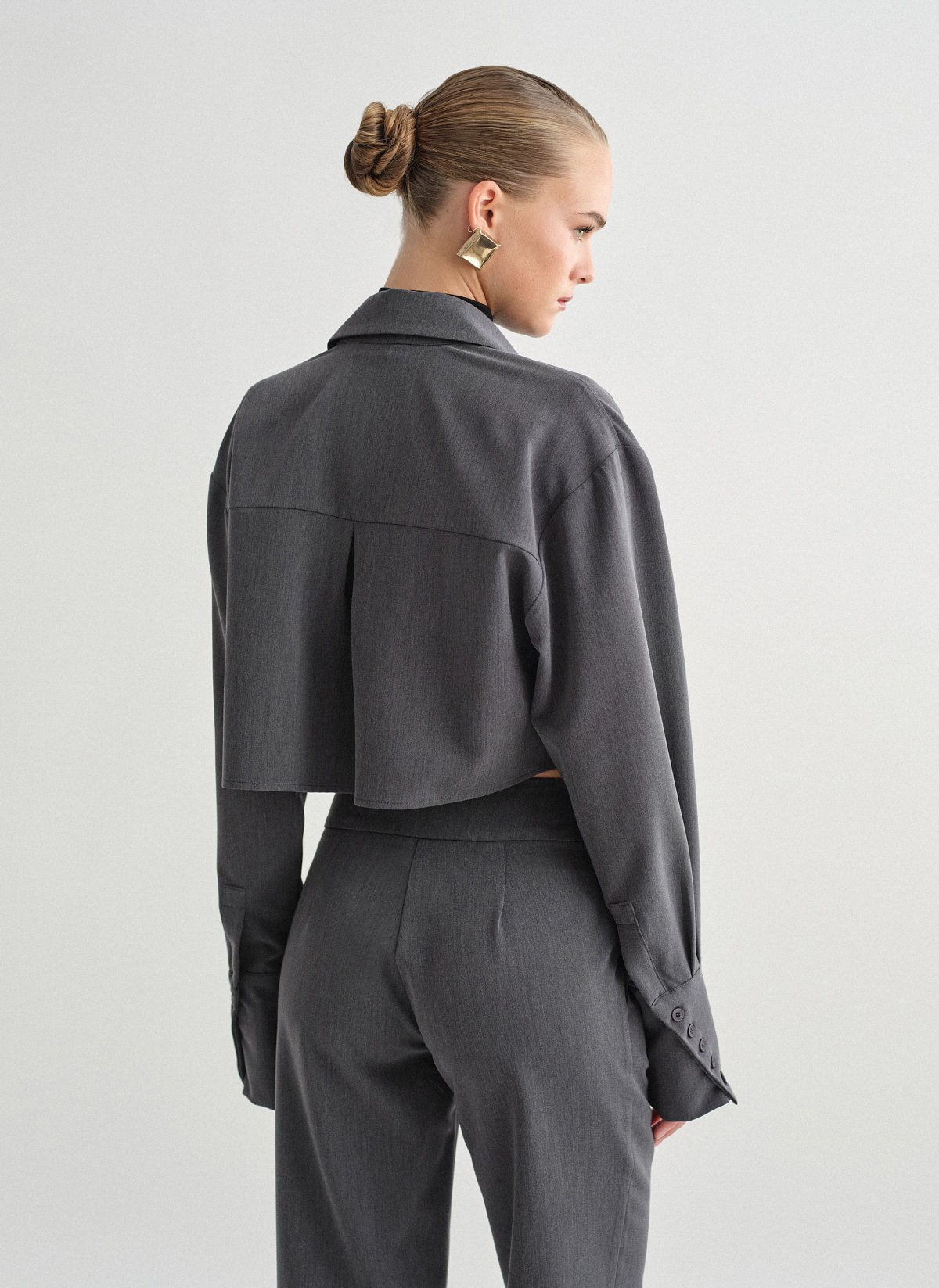 Γυναικείο υφασμάτινο cropped πουκάμισο