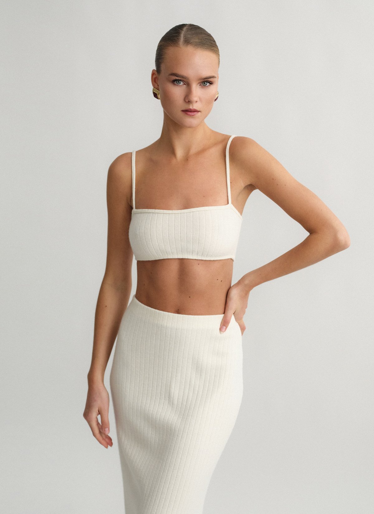 Πλεκτό ριπ crop τοπ-6