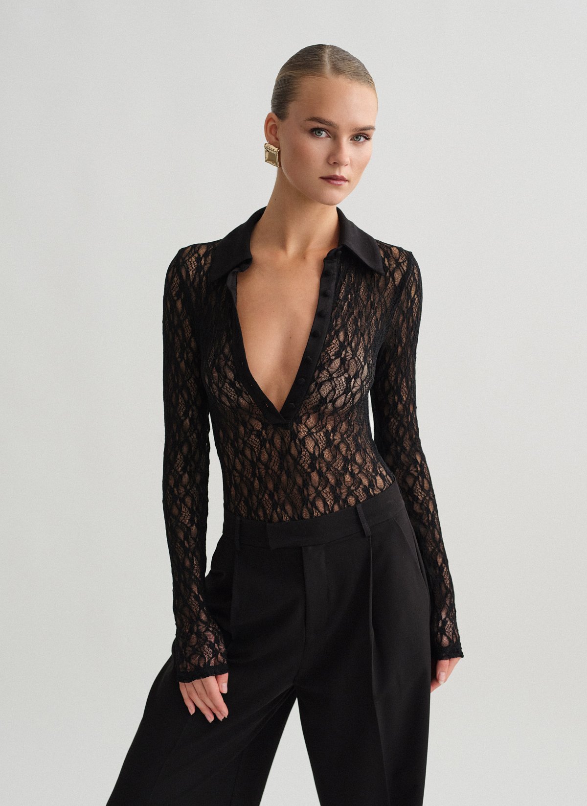 Lace longsleeve bodysuit with collar-1